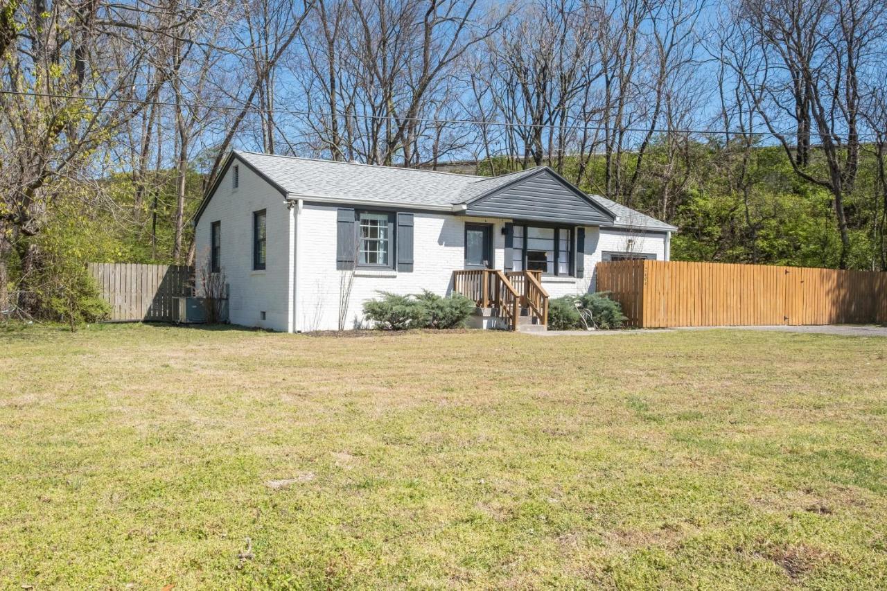 The Titan - Pet-Friendly Bungalow Nashville Exteriör bild